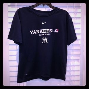 🚂Boys Nike Dri Fit Yankees Tee